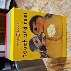 BOOKS - PRIDDY BOOKS Touch & Feel Baby boxed set